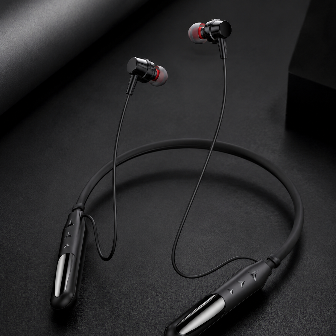 XOME XM 101 Bluetooth Neckband